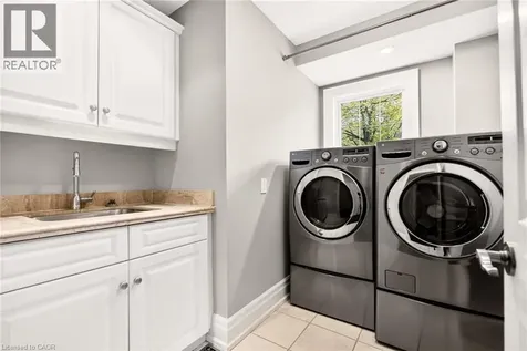 1670 Medad Springs Court Burlington ON L8P 0B7