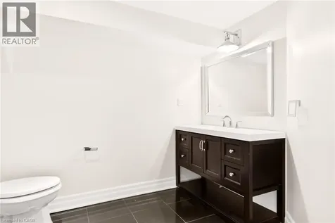 1670 Medad Springs Court Burlington ON L8P 0B7