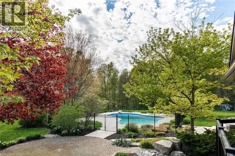 1670 Medad Springs Court Burlington ON L8P 0B7