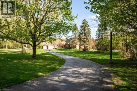 1670 Medad Springs Court Burlington ON L8P 0B7