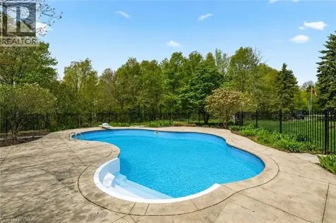 1670 Medad Springs Court Burlington ON L8P 0B7