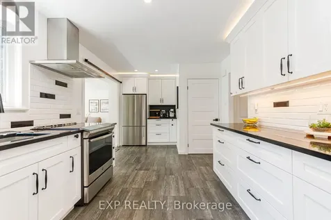 1836 Lorraine Avenue Ottawa ON K1H 6Z8