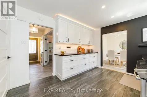 1836 Lorraine Avenue Ottawa ON K1H 6Z8