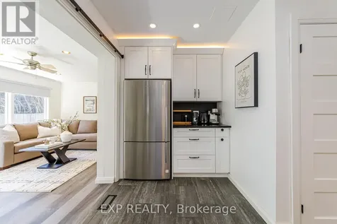1836 Lorraine Avenue Ottawa ON K1H 6Z8