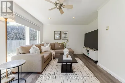 1836 Lorraine Avenue Ottawa ON K1H 6Z8