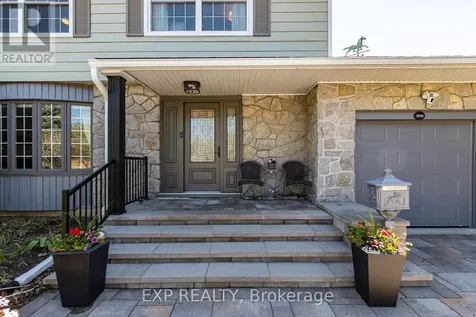 1836 Lorraine Avenue Ottawa ON K1H 6Z8