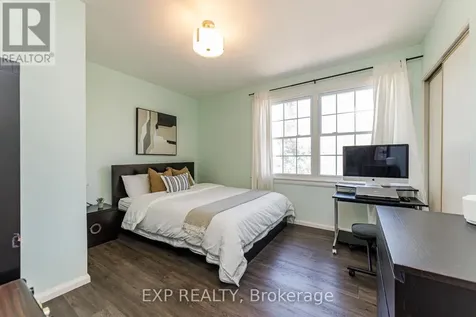 1836 Lorraine Avenue Ottawa ON K1H 6Z8