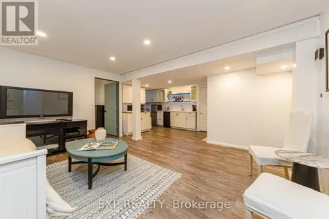 1836 Lorraine Avenue Ottawa ON K1H 6Z8