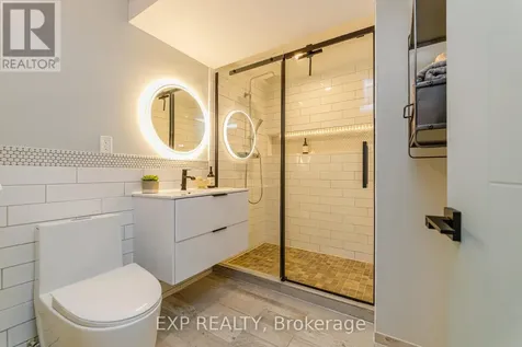 1836 Lorraine Avenue Ottawa ON K1H 6Z8
