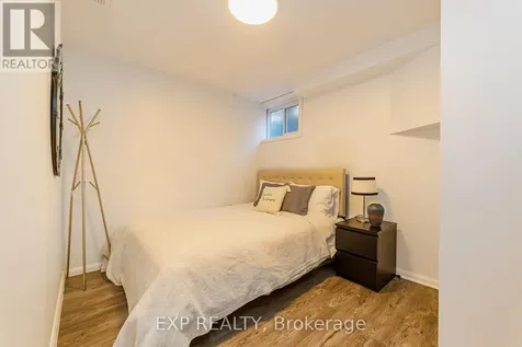 1836 Lorraine Avenue Ottawa ON K1H 6Z8