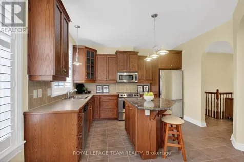 259 Cairnsmore Circle Ottawa ON K2J 0G5