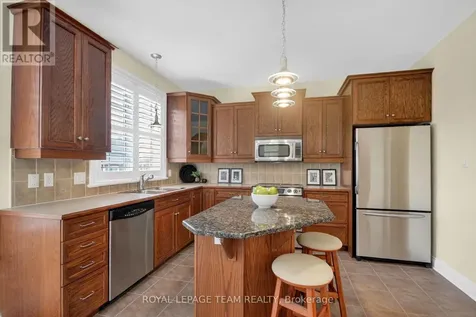 259 Cairnsmore Circle Ottawa ON K2J 0G5