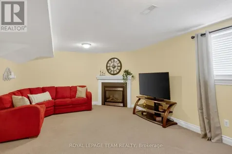 259 Cairnsmore Circle Ottawa ON K2J 0G5