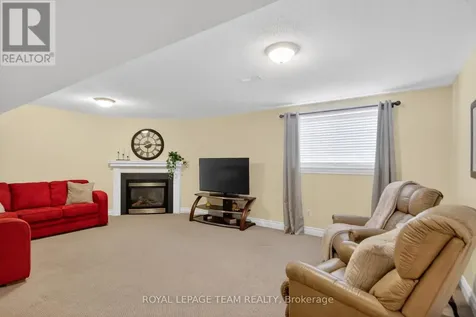 259 Cairnsmore Circle Ottawa ON K2J 0G5