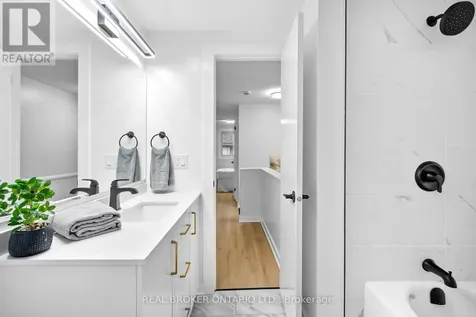 477 Moodie Drive Ottawa ON K2H 8T7