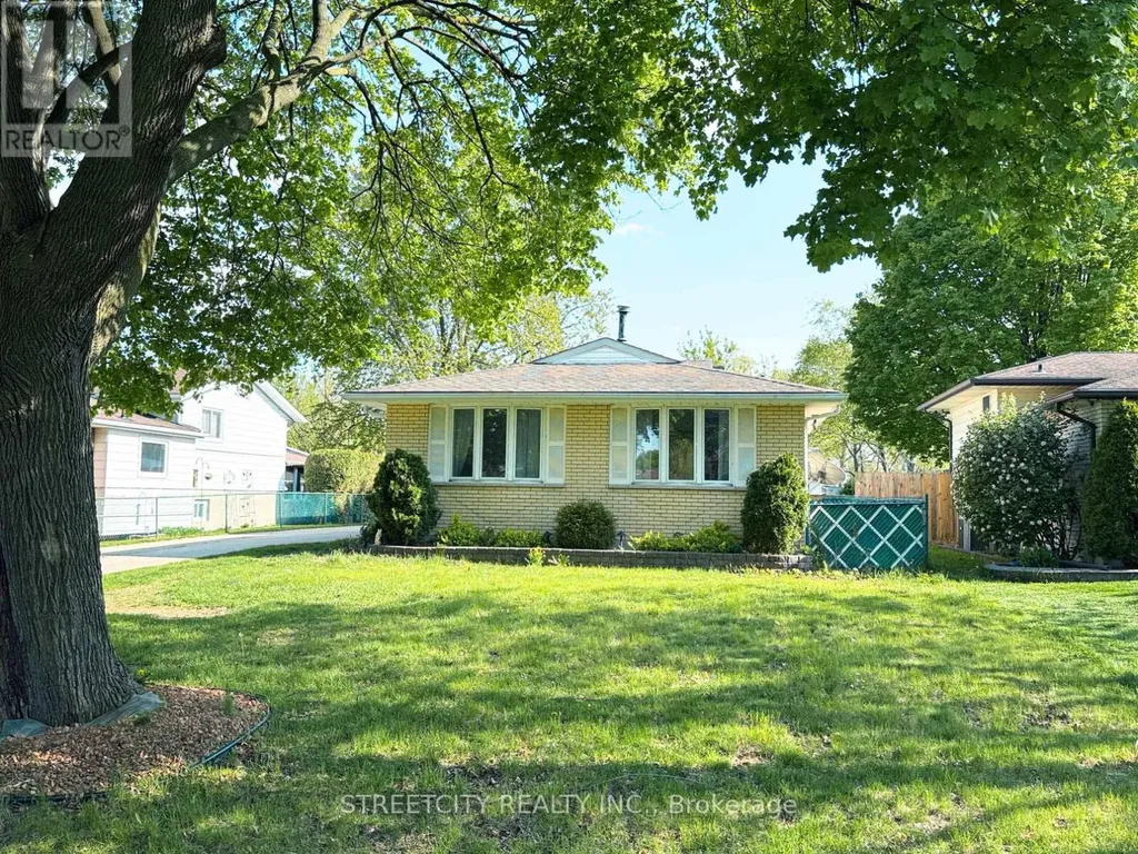 785 Ross Avenue Sarnia ON N7T 7R1