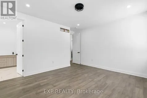 49 Beaufort Crescent Tiny ON L9M 0B8