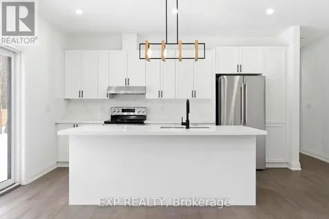 49 Beaufort Crescent Tiny ON L9M 0B8