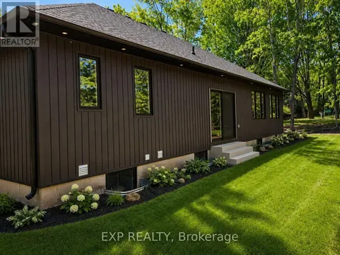 49 Beaufort Crescent Tiny ON L9M 0B8