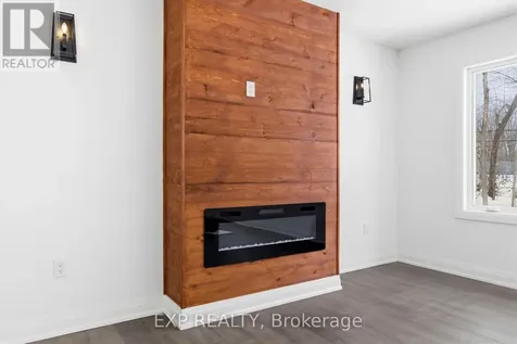 49 Beaufort Crescent Tiny ON L9M 0B8