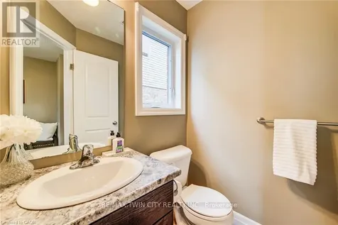 63 Crab Apple Court Wellesley ON N0B 2T0