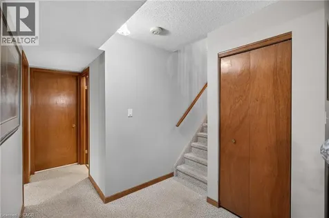 328 Maccrae Drive Caledonia ON N3W 1K6