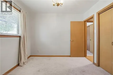34 Yule Place Kitchener ON N2B 2J8