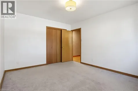 34 Yule Place Kitchener ON N2B 2J8