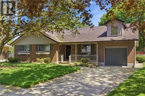 34 Yule Place Kitchener ON N2B 2J8