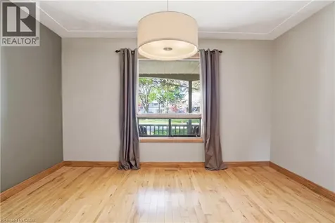 34 Yule Place Kitchener ON N2B 2J8