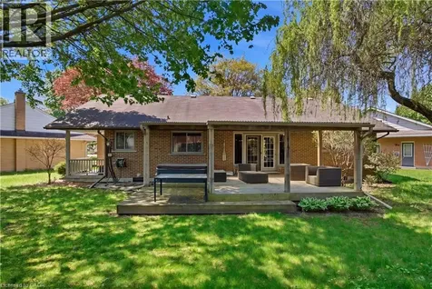 34 Yule Place Kitchener ON N2B 2J8