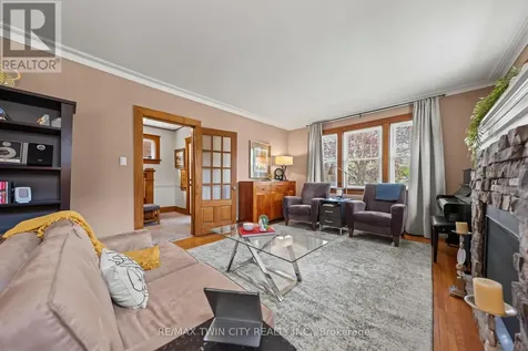 39 Borden Avenue North Kitchener ON N2H 3H9