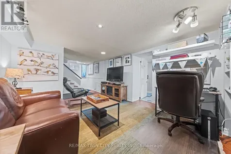 39 Borden Avenue North Kitchener ON N2H 3H9