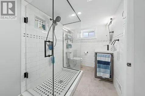 39 Borden Avenue North Kitchener ON N2H 3H9