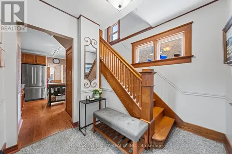 39 Borden Avenue North Kitchener ON N2H 3H9