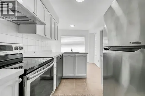 1063 Peach Blossom Crescent Windsor ON N9G 2R5