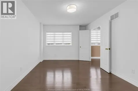 1063 Peach Blossom Crescent Windsor ON N9G 2R5