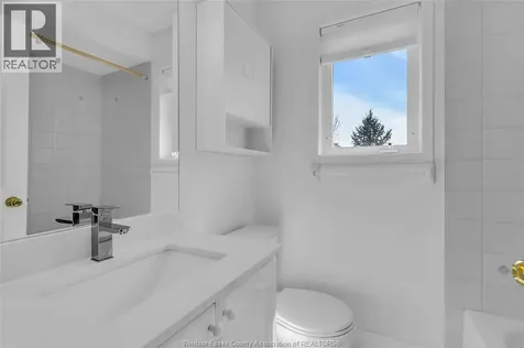 1063 Peach Blossom Crescent Windsor ON N9G 2R5