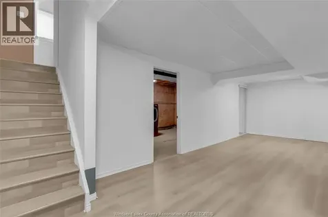 1063 Peach Blossom Crescent Windsor ON N9G 2R5