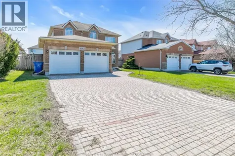 1063 Peach Blossom Crescent Windsor ON N9G 2R5