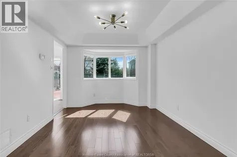 1063 Peach Blossom Crescent Windsor ON N9G 2R5