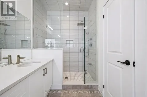 32 Hutchison Road Guelph (kortright East) ON N1L 0R4