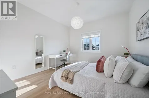 32 Hutchison Road Guelph (kortright East) ON N1L 0R4