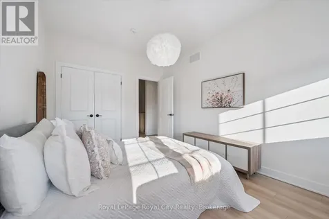 32 Hutchison Road Guelph (kortright East) ON N1L 0R4