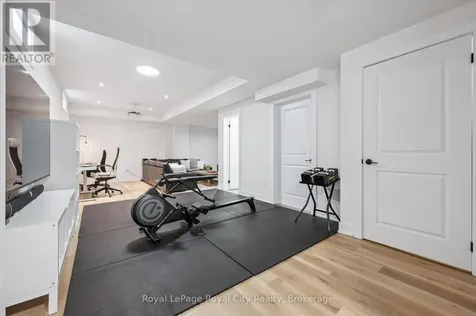32 Hutchison Road Guelph (kortright East) ON N1L 0R4