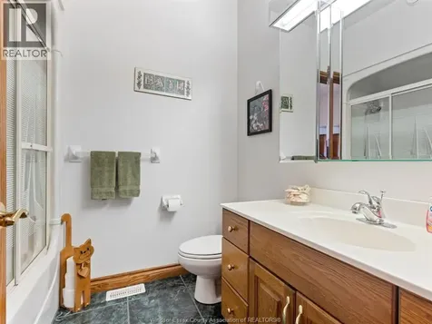 682 Dalhousie Street Amherstburg ON N9V 3B2