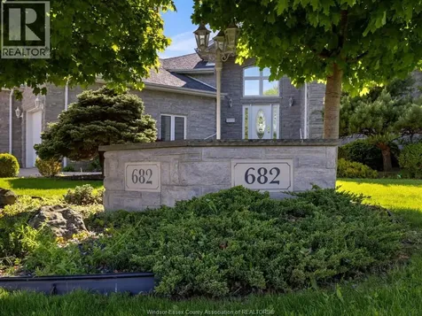 682 Dalhousie Street Amherstburg ON N9V 3B2