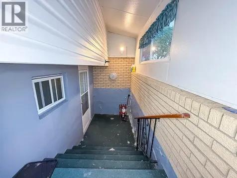 785 Ross Avenue Sarnia ON N7T 7R1
