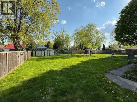 785 Ross Avenue Sarnia ON N7T 7R1