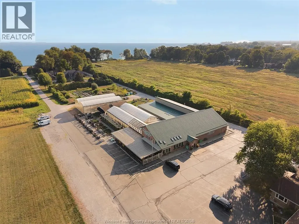 585 Seacliff Drive Kingsville ON N9Y 2K6